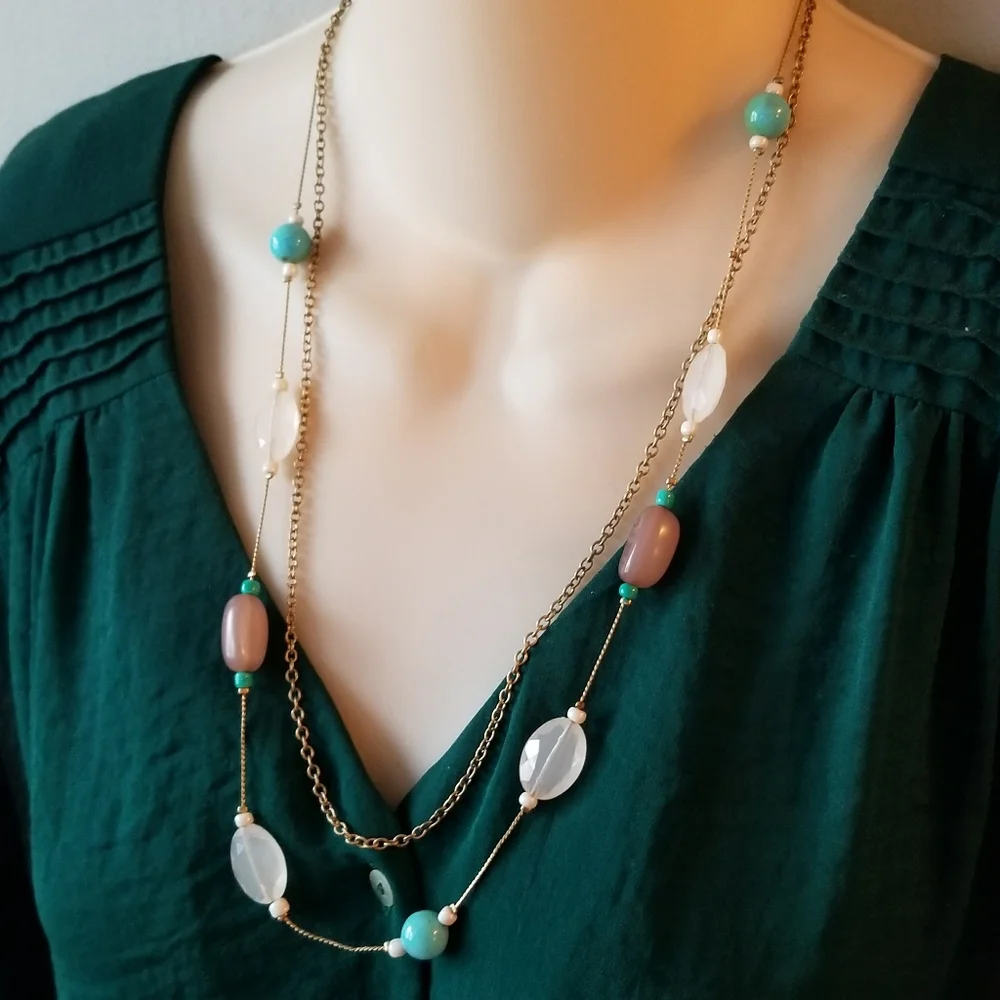 Two strand necklace with beads and chain
